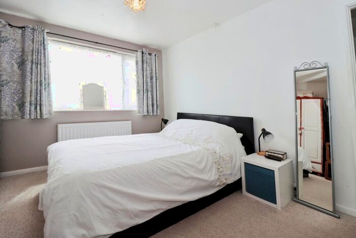 3 Bedroom Terraced House For Sale In Sundridge Park, Bristol, Avon, BS37