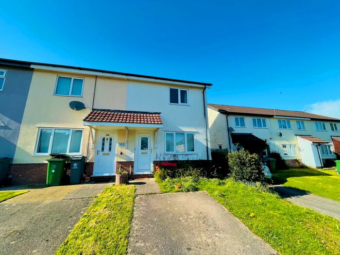 2 Bedroom End Of Terrace House To Rent In Oakridge, Thornhill, Cardiff, CF14