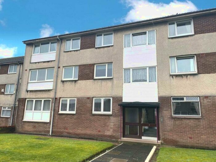 3 Bedroom Flat To Rent In York Way, Renfrew, PA4