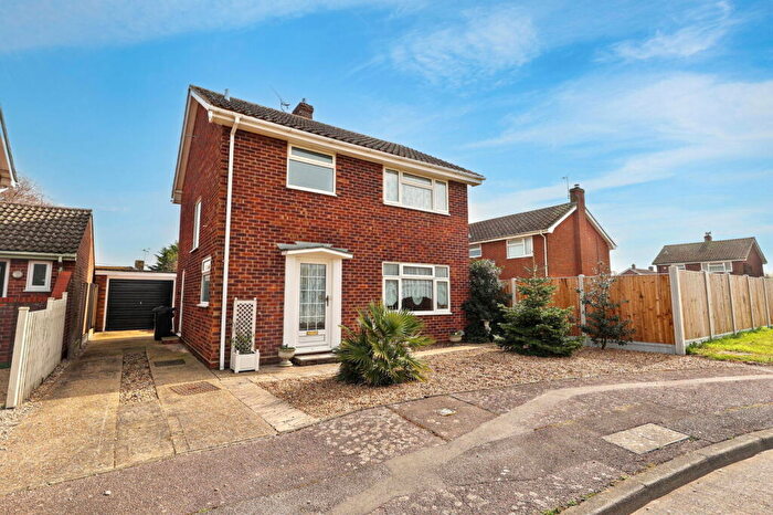 3 Bedroom Detached House For Sale In Finch Drive, Great Bentley, CO7