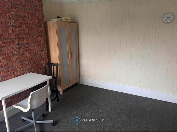 5 Bedroom Flat To Rent In Downend Road, Downend, Bristol, BS16