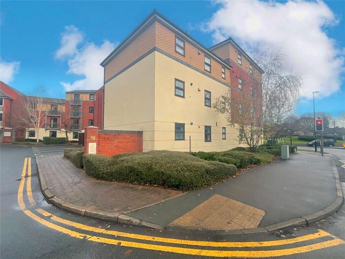 2 Bedroom Flat To Rent In Albert Road, Tamworth, Staffordshire, B79