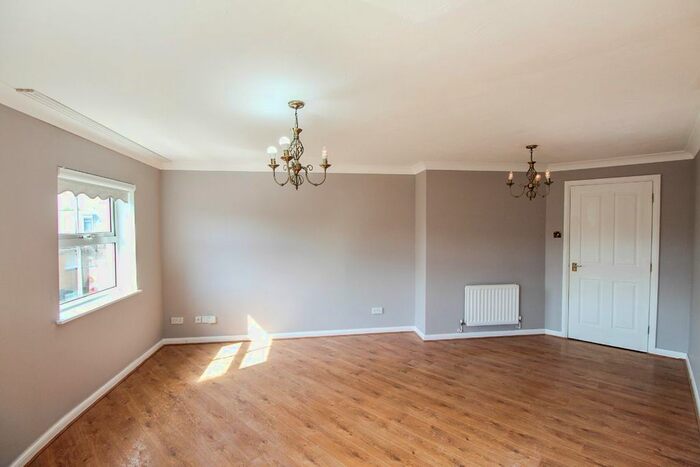 1 Bedroom Flat To Rent In Hampden Lane, London, N17
