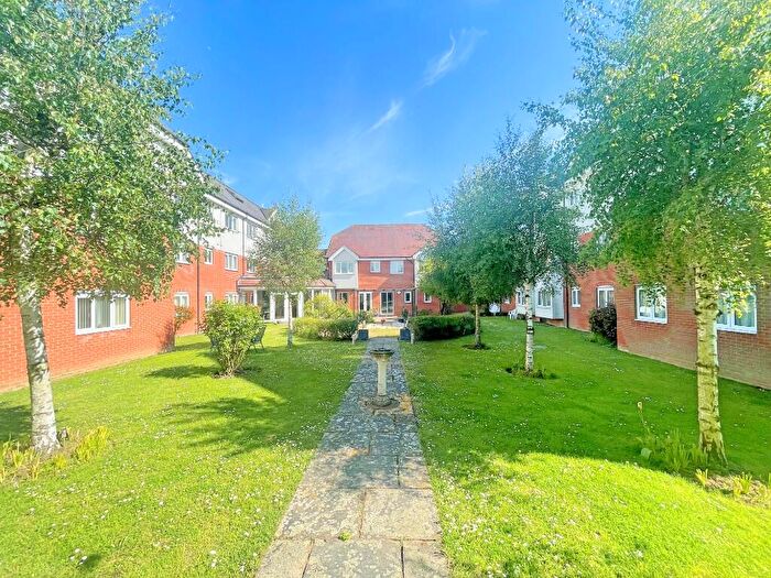 1 Bedroom Flat For Sale In Rosemary Court, Rectory Road, Tiptree, CO5
