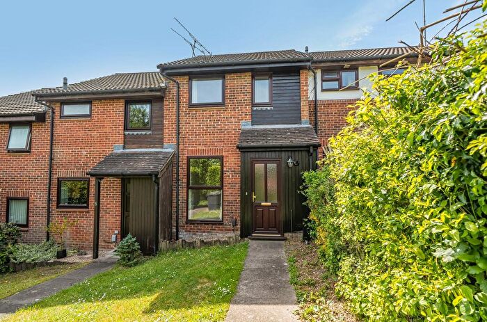 2 Bedroom Property To Rent In Plough Way, Winchester, SO22