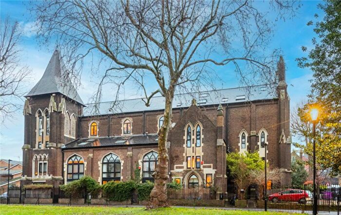 2 Bedroom Apartment For Sale In Coventry Road, London, E1