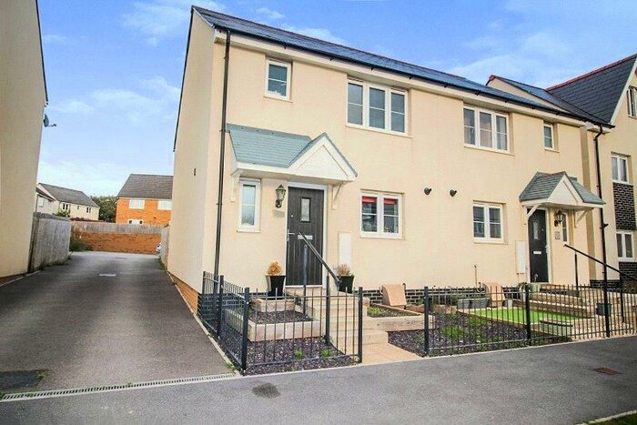 3 Bedroom End Of Terrace House To Rent In Bude, Cornwall, EX23