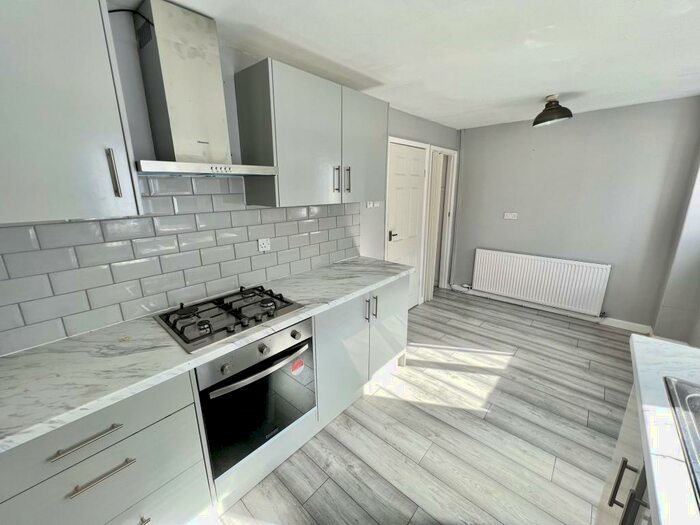 3 Bedroom House To Rent In Howden Close, Stockport, SK5