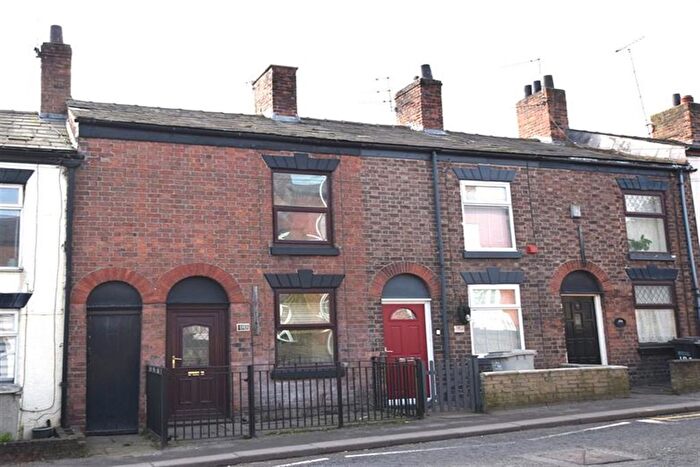 2 Bedroom Terraced House To Rent In Park Lane, Macclesfield, SK11