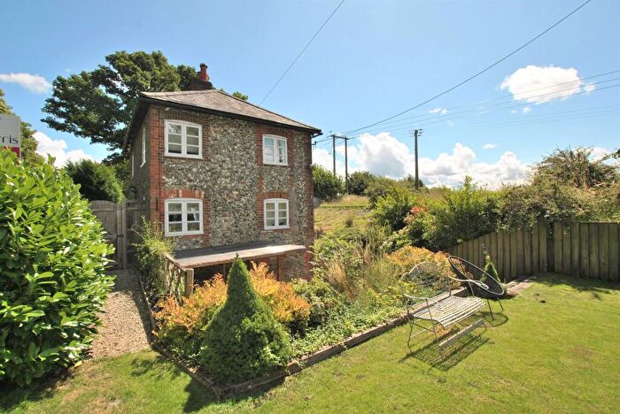 4 Bedroom Detached House For Sale In Port Hill, Nettlebed, Henley-On-Thames, RG9