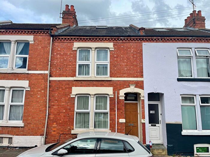 5 Bedroom Terraced House For Sale In Artizan Road, Northampton, NN1