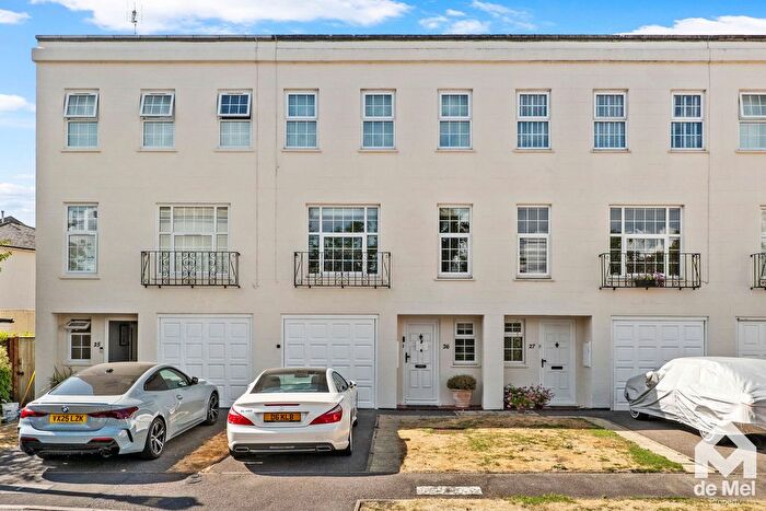 4 Bedroom Terraced House For Sale In Keynshambury Road, Cheltenham, GL52