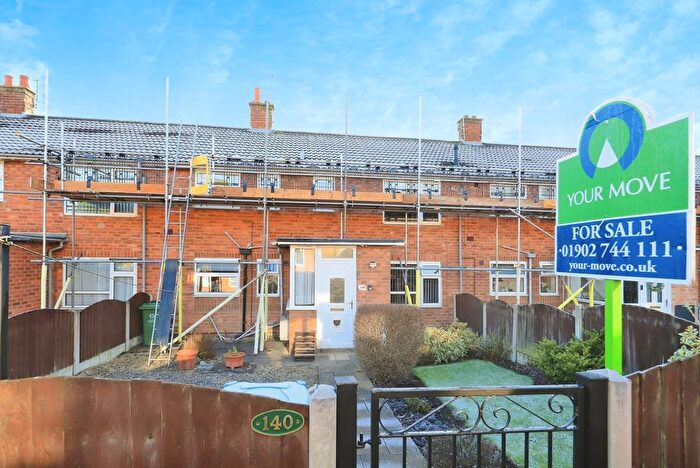 2 Bedroom Maisonette For Sale In Orchard Lane, Codsall, Wolverhampton, Staffordshire, WV8