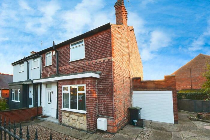 3 Bedroom Semi-Detached House To Rent In Vernon Avenue, Carlton, NG4