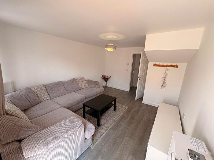 3 Bedroom House To Rent In Embleton Way, Chellaston, DE73