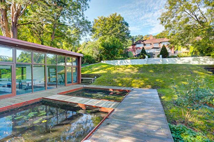 7 Bedroom Detached House For Sale In Withdean Road, Brighton, BN1