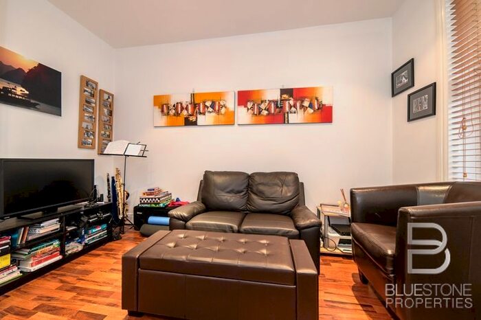 1 Bedroom Flat To Rent In Balham High Road, London, SW17