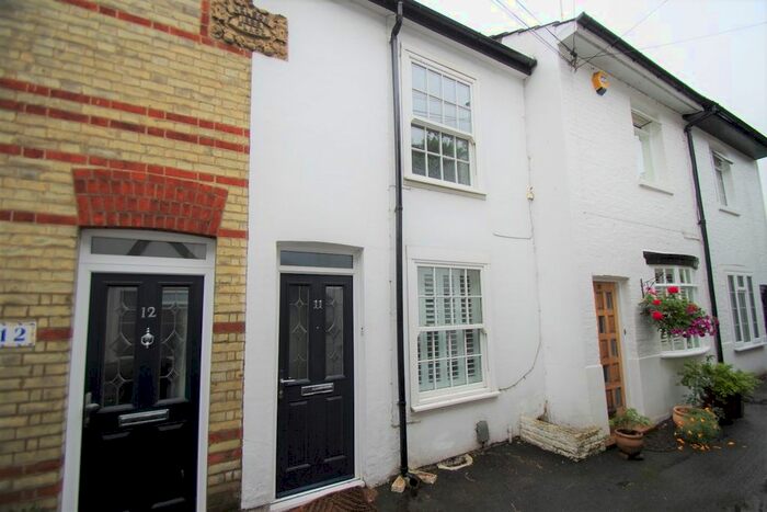2 Bedroom Property To Rent In Terrace Gardens, Watford, WD17