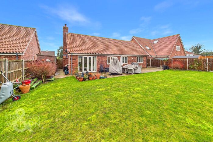 3 Bedroom Detached Bungalow For Sale In Church Road, Great Plumstead, Norwich, NR13