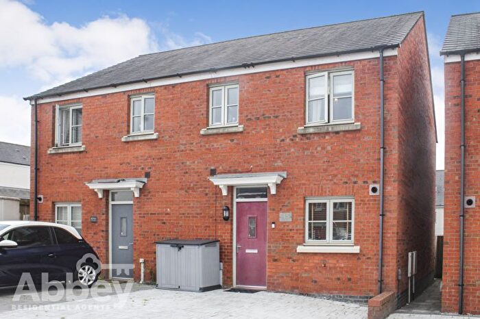 3 Bedroom Semi-detached House For Sale In Lle Crymlyn, Llandarcy, Neath, SA10