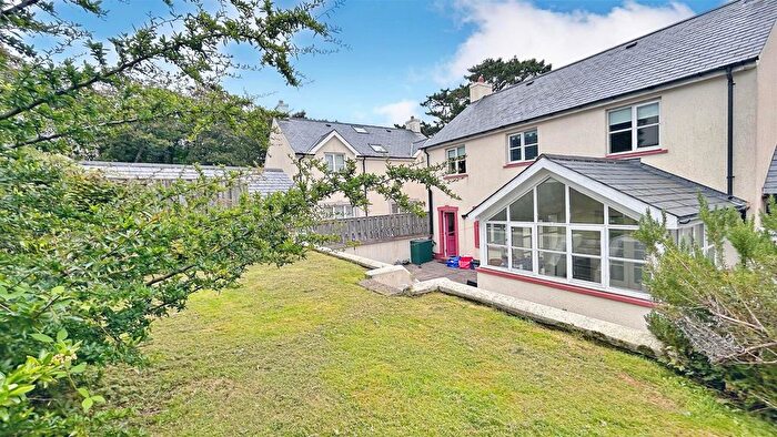 4 Bedroom Detached House For Sale In Strawberry Close, Little Haven, Pembrokeshire, SA62