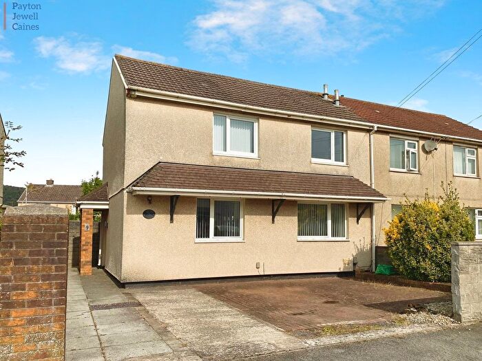 3 Bedroom Semi-Detached House For Sale In Sunnybank Road, Port Talbot, SA12