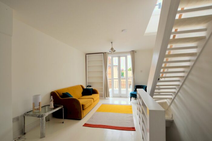 1 Bedroom Terraced House To Rent In York Rise, Dartmouth Park, London, NW5