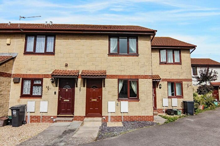 2 Bedroom Terraced House For Sale In Appletree Court, Worle, BS22