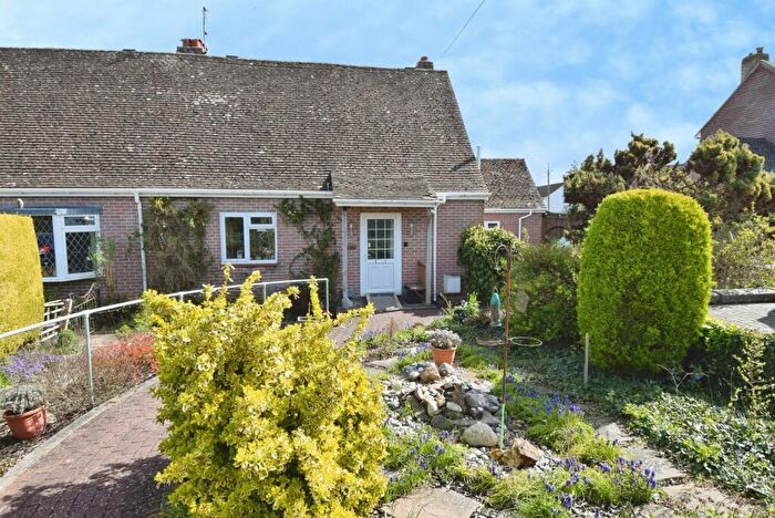 2 Bedroom Chalet For Sale In Meads Road, Durrington, SP4