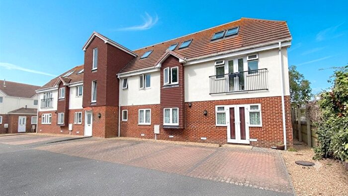 2 Bedroom Flat For Sale In Penhill Mews, Penhill Road, Lancing, West Sussex, BN15