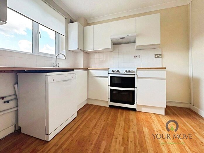 3 Bedroom Terraced House To Rent In Hildenborough Crescent, Maidstone, Kent, ME16