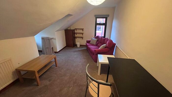 1 Bedroom Apartment To Rent In Everett Road, West Didsbury, M20