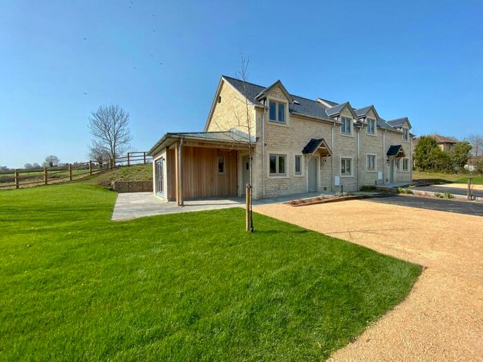 3 Bedroom House To Rent In Limpley Stoke, BA2