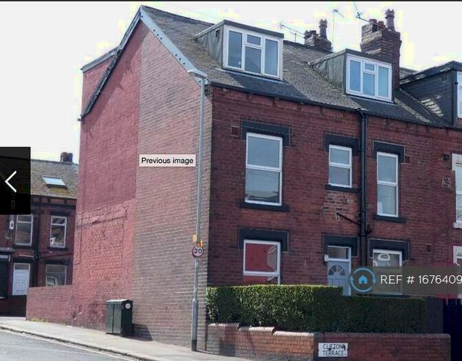 4 Bedroom End Of Terrace House To Rent In Clifton Terrace, Leeds, LS9