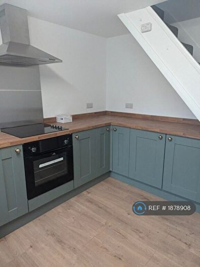 2 Bedroom Semi-Detached House To Rent In Childerditch Lane Little Warley, Brentwood, CM13