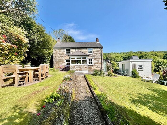 2 Bedroom Cottage For Sale In Lowertown, Helston, TR13
