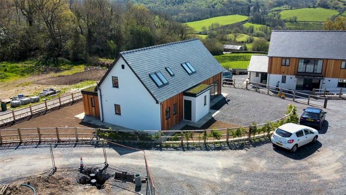 3 Bedroom Detached House For Sale In Llys Garn, Bethlehem, Llandeilo, Carmarthenshire, SA19