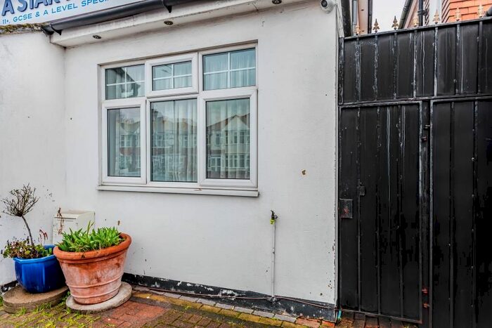 Detached House To Rent In Harrow, Middlesex, HA3