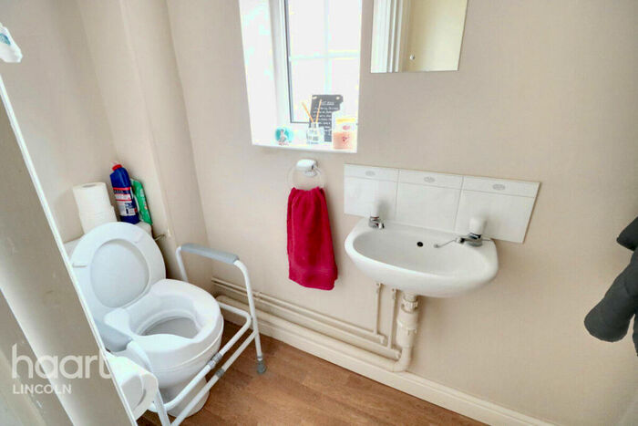 4 Bedroom Detached House For Sale In Greenock Way, Birchwood, LN6