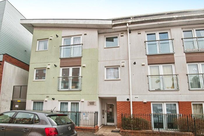 1 Bedroom Flat For Sale In Red Lion Lane, Exeter, Devon, EX1