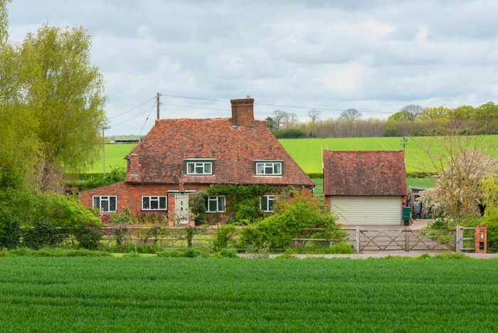 3 Bedroom Cottage For Sale In Little Chart, Ashford, TN27