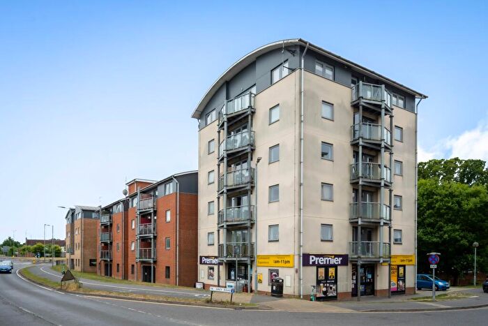 2 Bedroom Flat To Rent In De Grey Road, Highwoods, Colchester, CO4