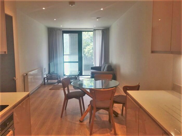 1 Bedroom Flat To Rent In Sailors House, Deauville Close, London, E14