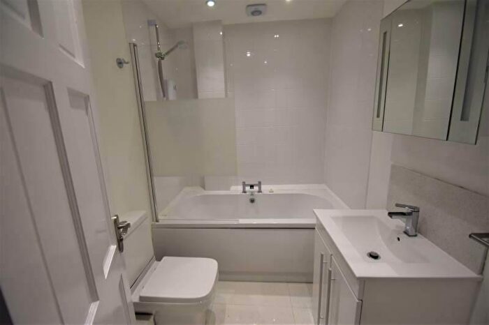1 Bedroom Bungalow To Rent In Longridge Avenue, BN2