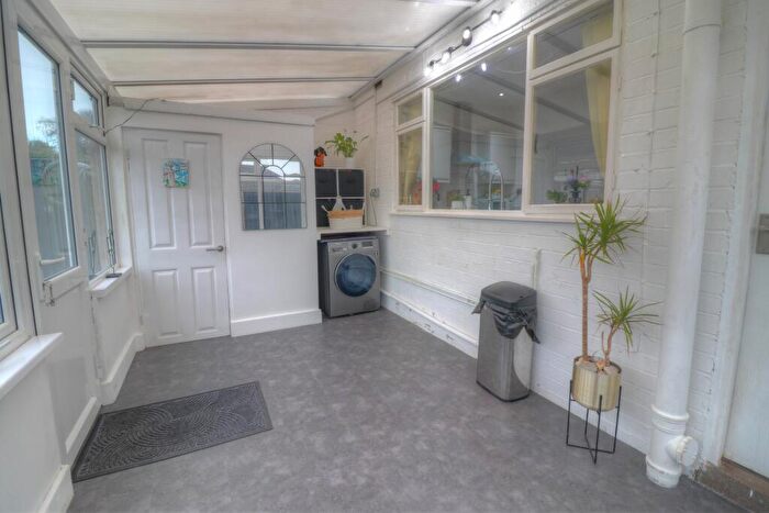 2 Bedroom Semi-Detached House For Sale In Roydene Crescent, Leicester, LE4