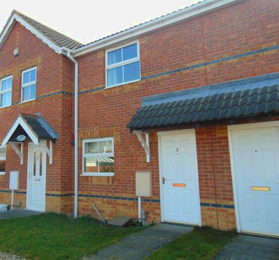 2 Bedroom Mews House To Rent In Darwin Court, Grimsby DN34