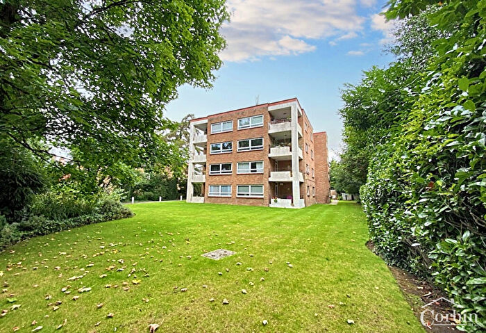 1 Bedroom Flat To Rent In Pinelands Court, Bournemouth, Dorset, BH8