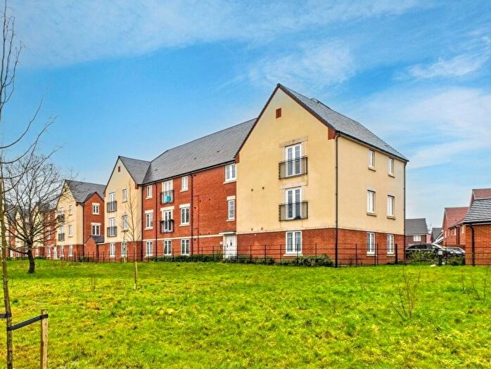 2 Bedroom Flat For Sale In Killick Close, Forgewood, RH10