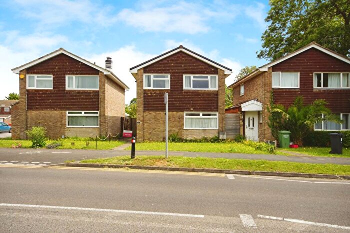 3 Bedroom Detached House For Sale In Martin Close, Patchway, Bristol, BS34