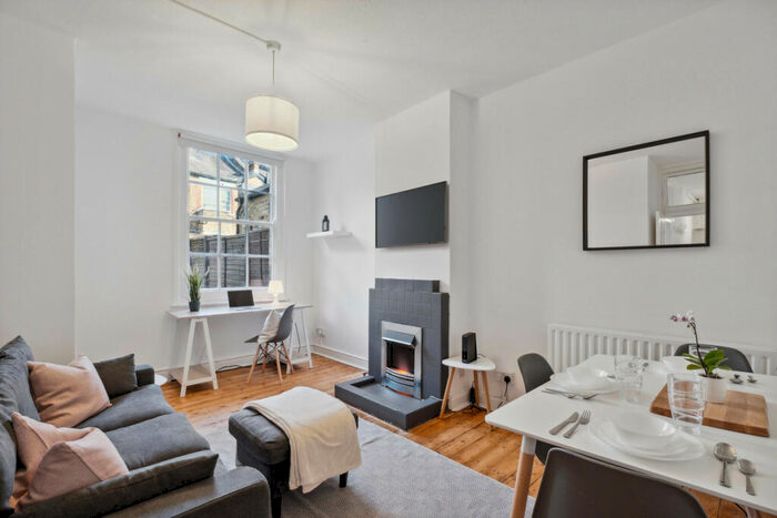 2 Bedroom Apartment To Rent In Matthews Street, Battersea, SW11